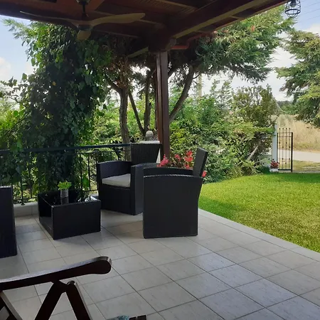 Eleni's House For Vacation Ferienhaus Nea Plagia